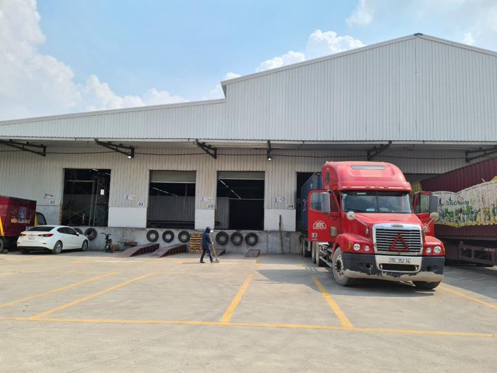 Dock bốc xếp container